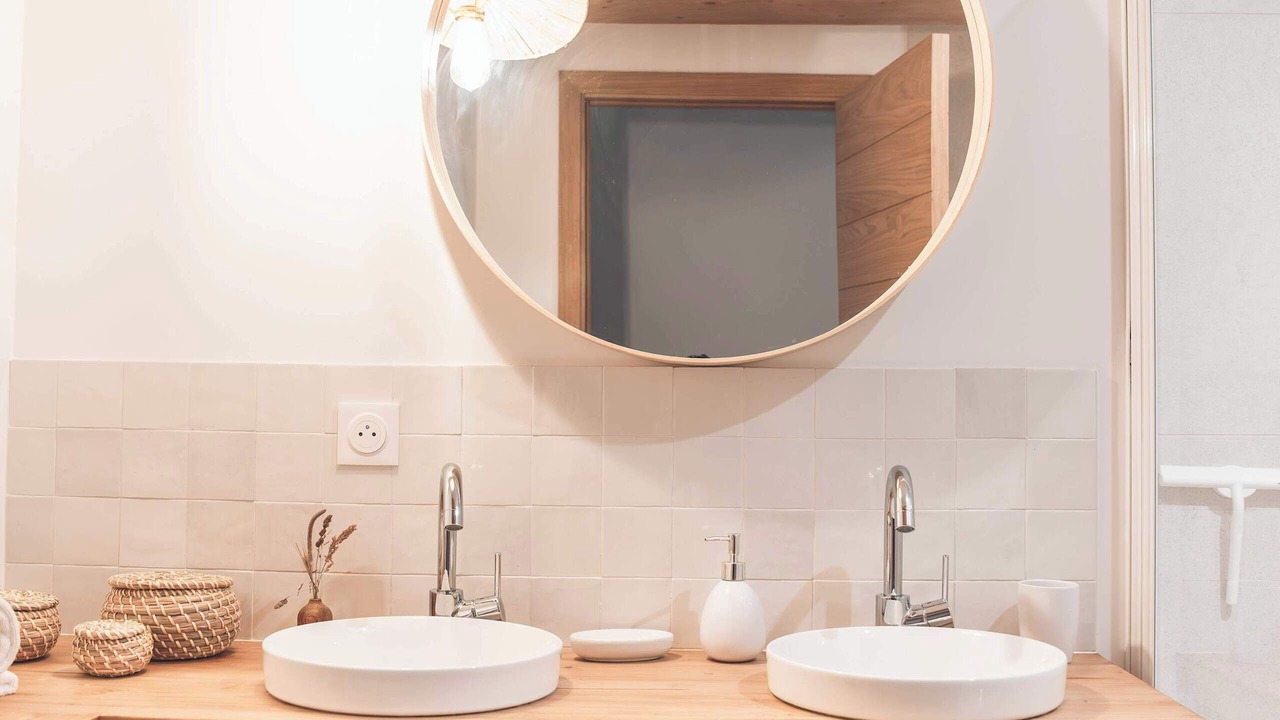 Photo of Bathroom in Premanon