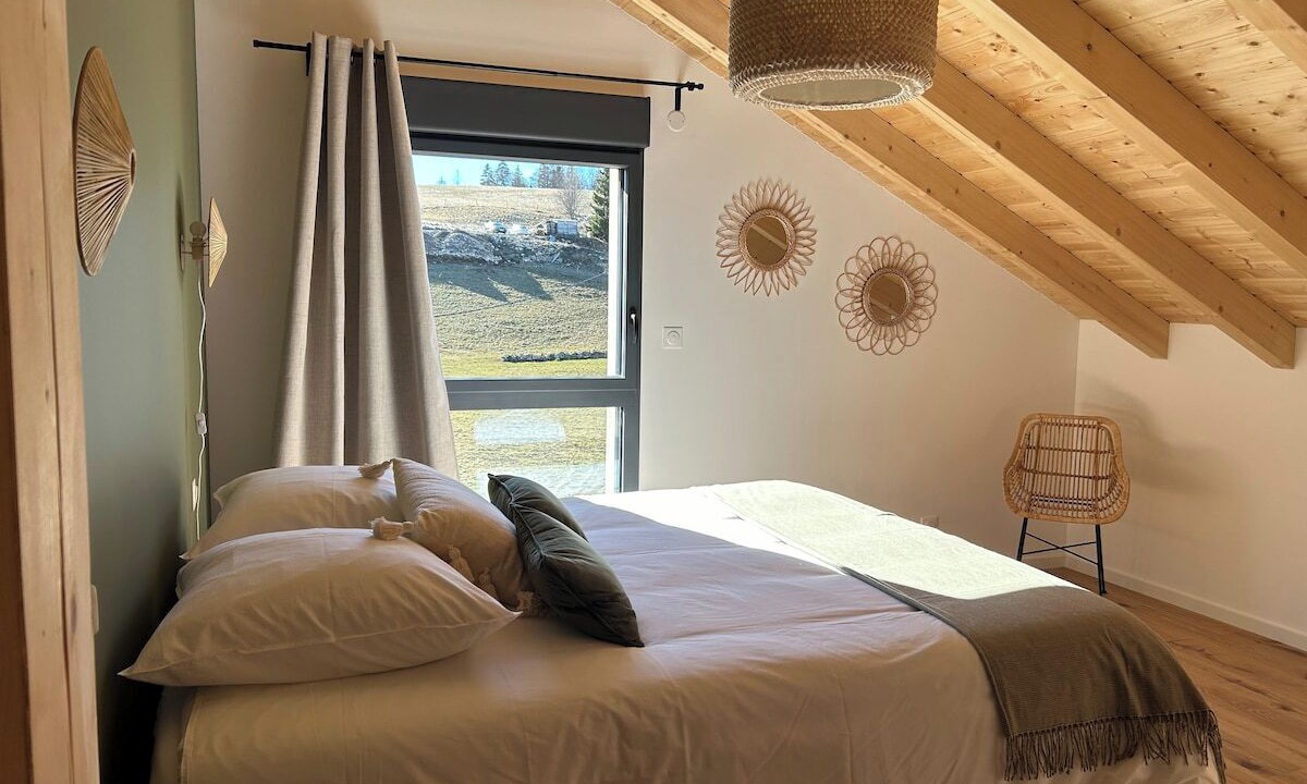 Photo of Bedroom in Premanon