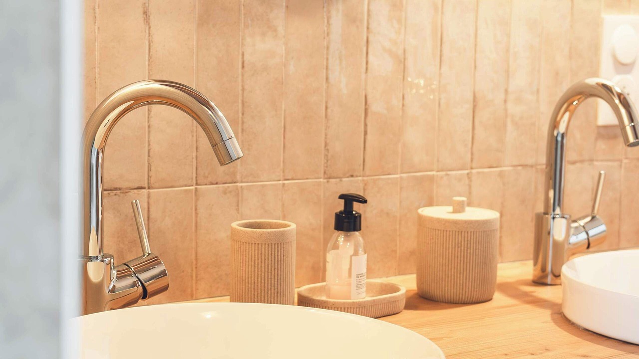 Photo of Bathroom in Premanon