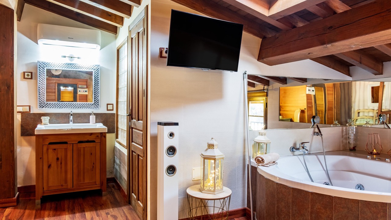 Photo of Bathroom in Gilgarcia