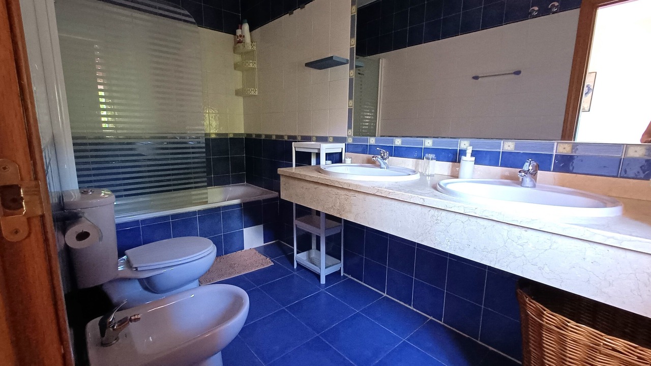 Photo of Bathroom in Torrejon del Rey