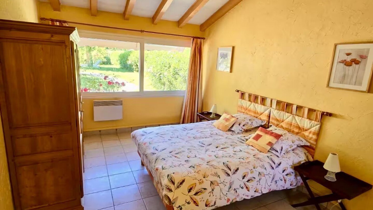 Photo of Bedroom in Loriol-sur-Drome