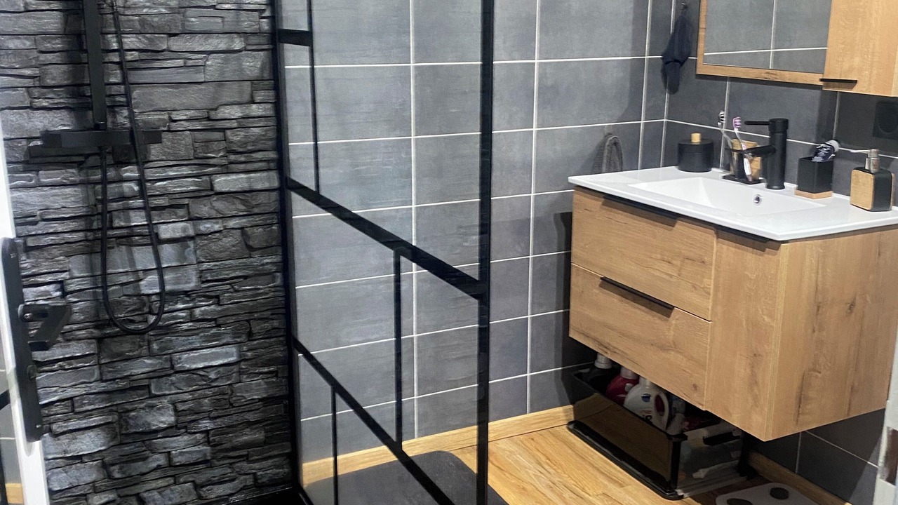 Photo of Bathroom in Boisset-et-Gaujac
