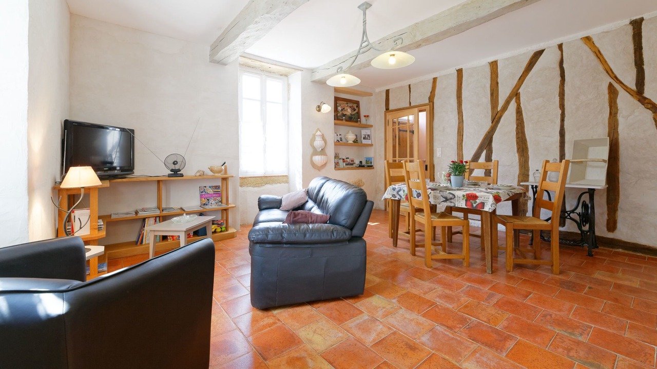 Photo of Livingroom in Monlezun