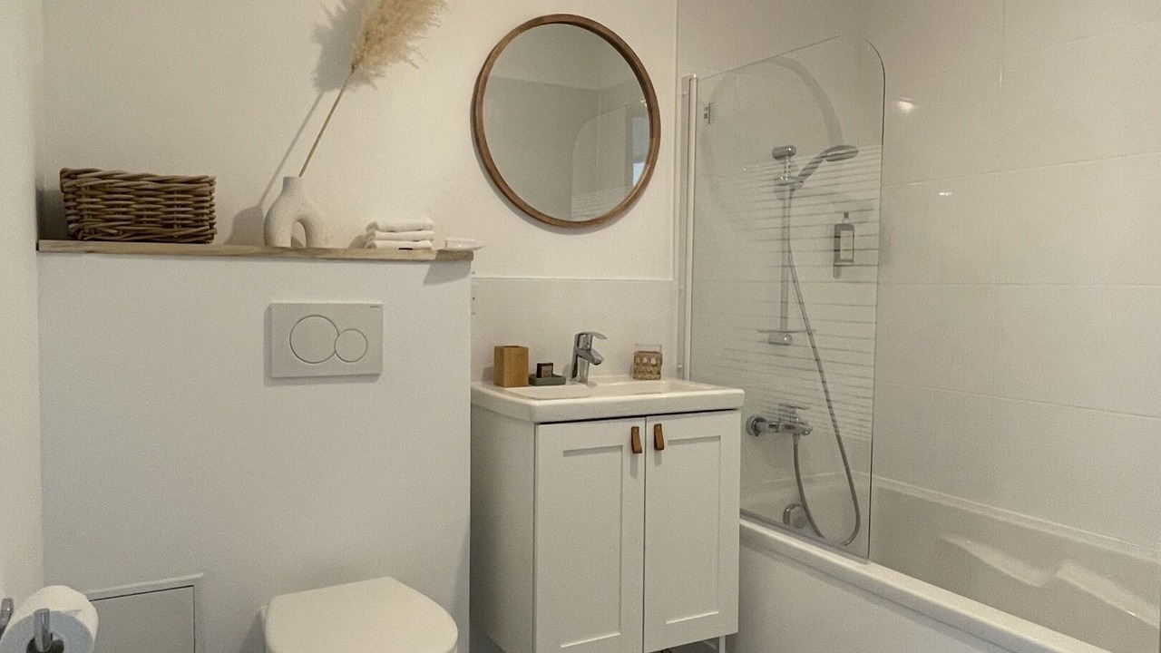 Photo of Bathroom in Entraigues-sur-la-Sorgue