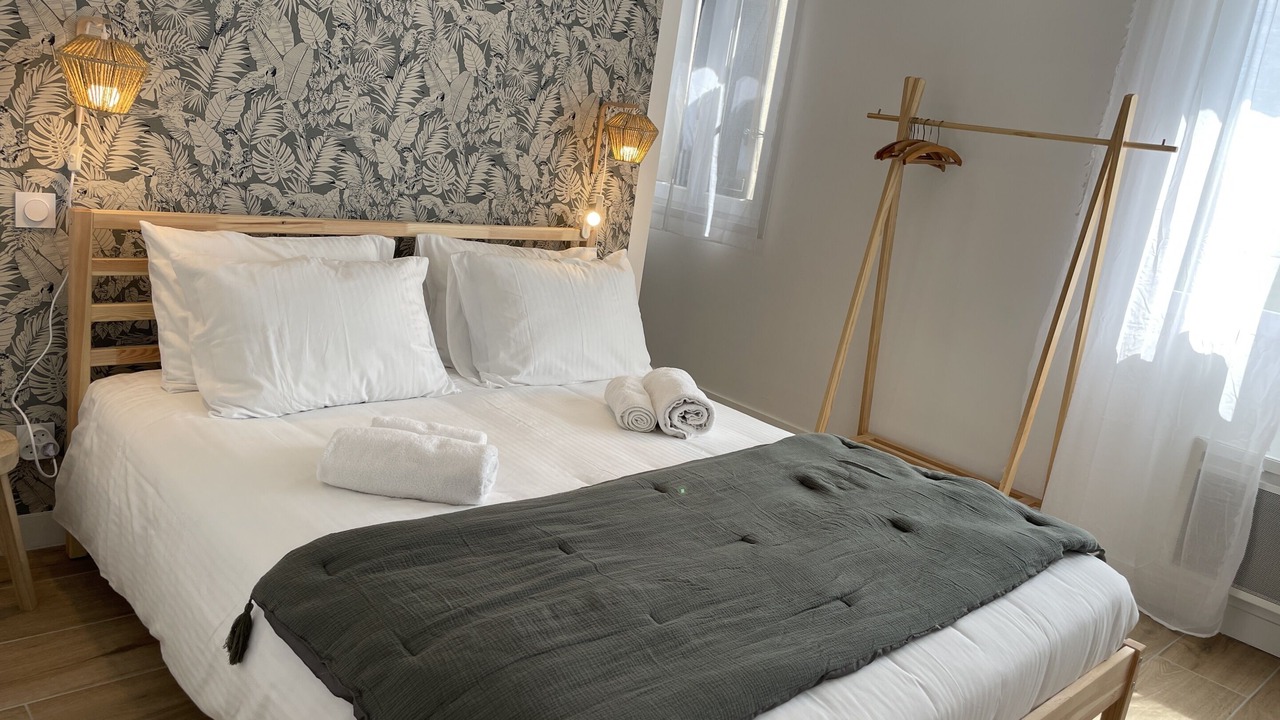 Photo of Bedroom in Entraigues-sur-la-Sorgue