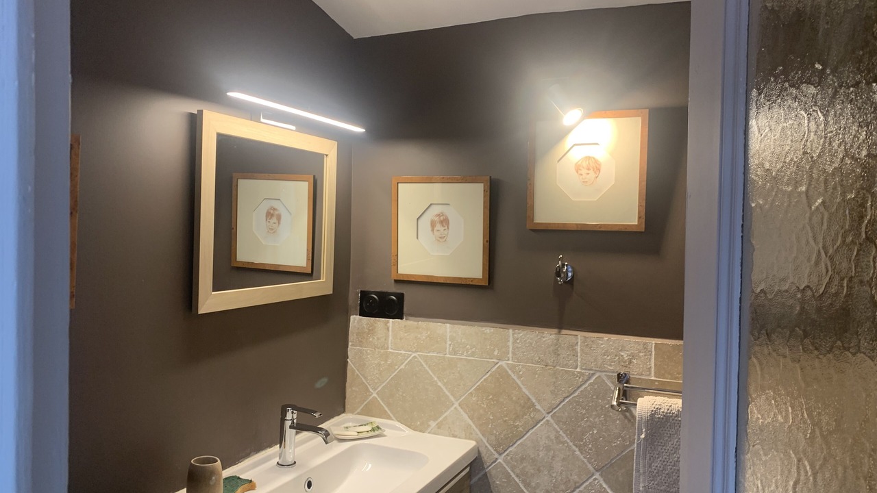 Photo of Bathroom in Lambesc