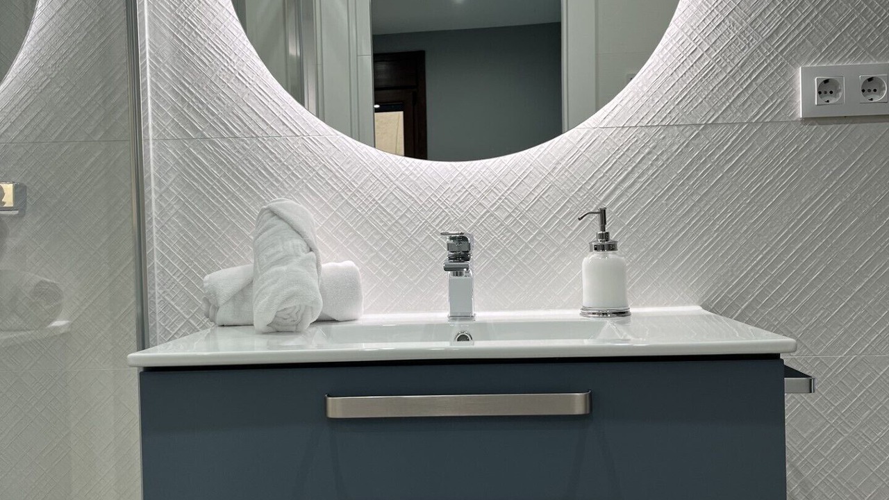 Photo of Bathroom in Mombeltran