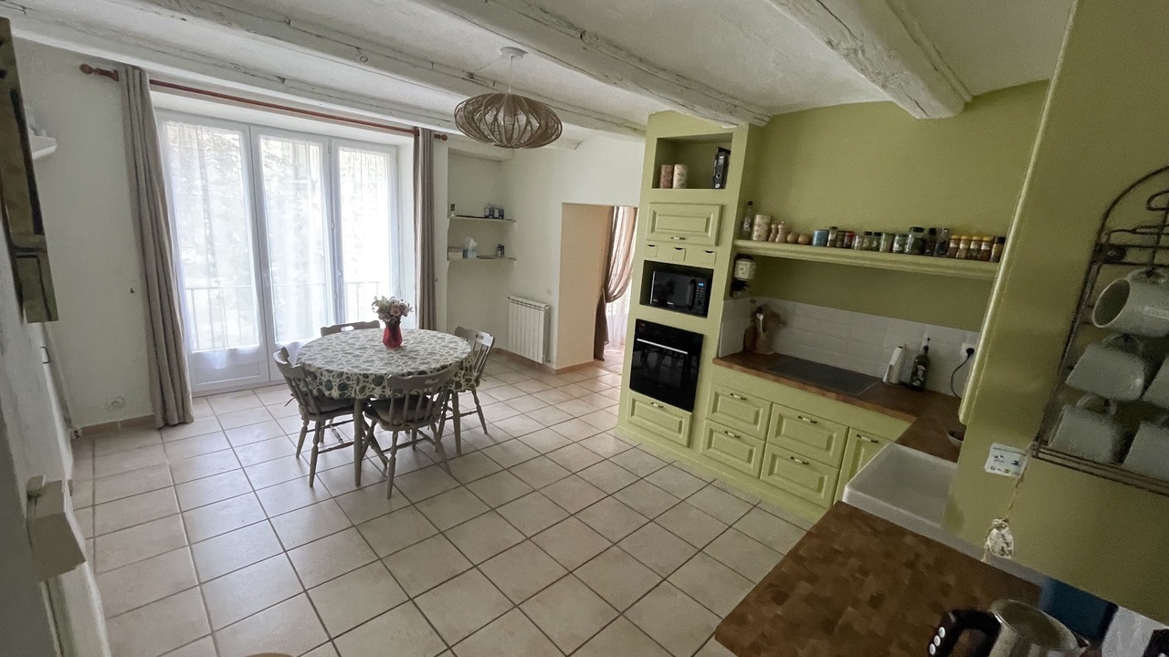 Photo of Kitchen in Saint-Andre-de-Roquepertuis