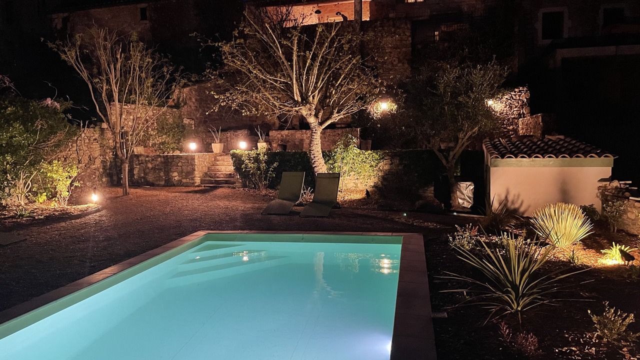 Photo of Outdoor in Saint-Andre-de-Roquepertuis