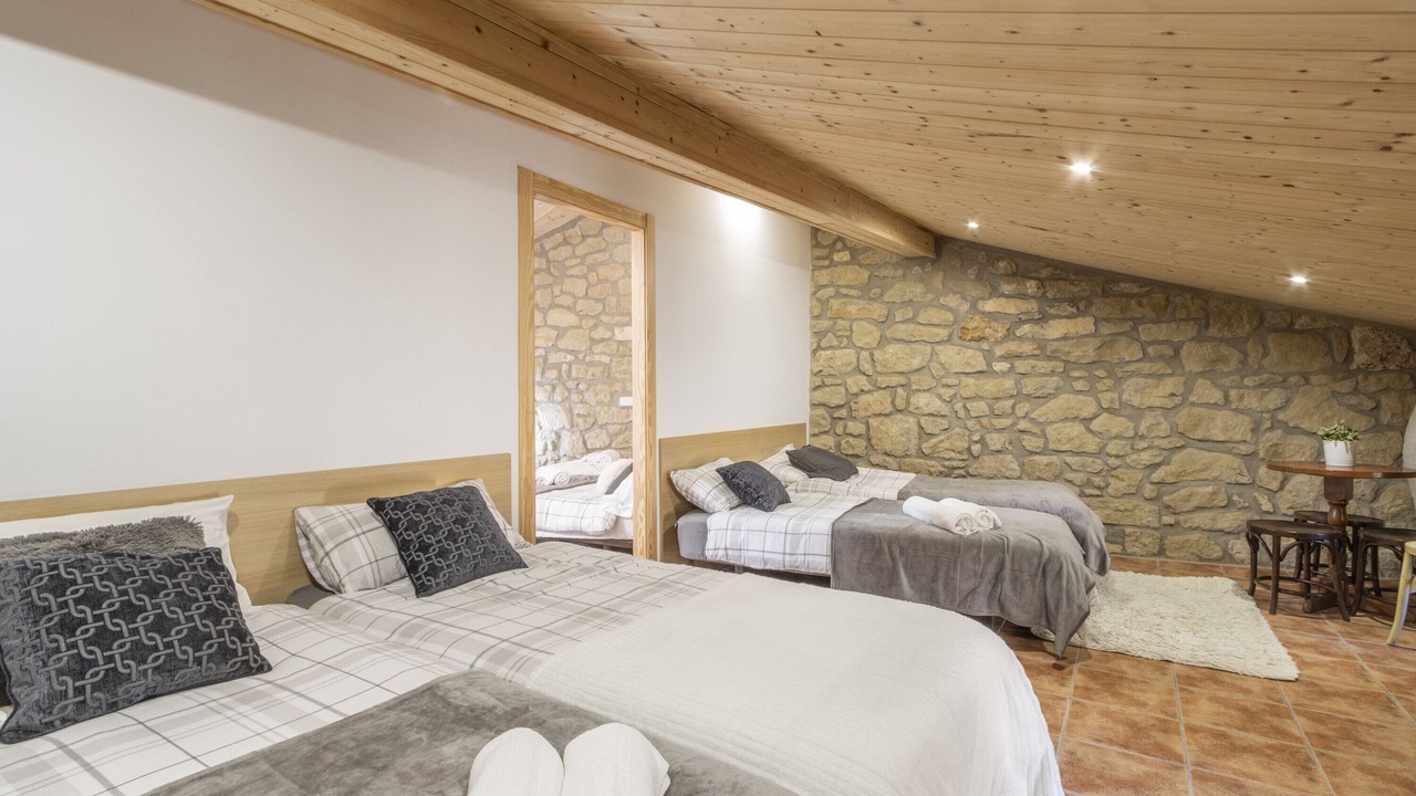 Photo of Bedroom in Maials