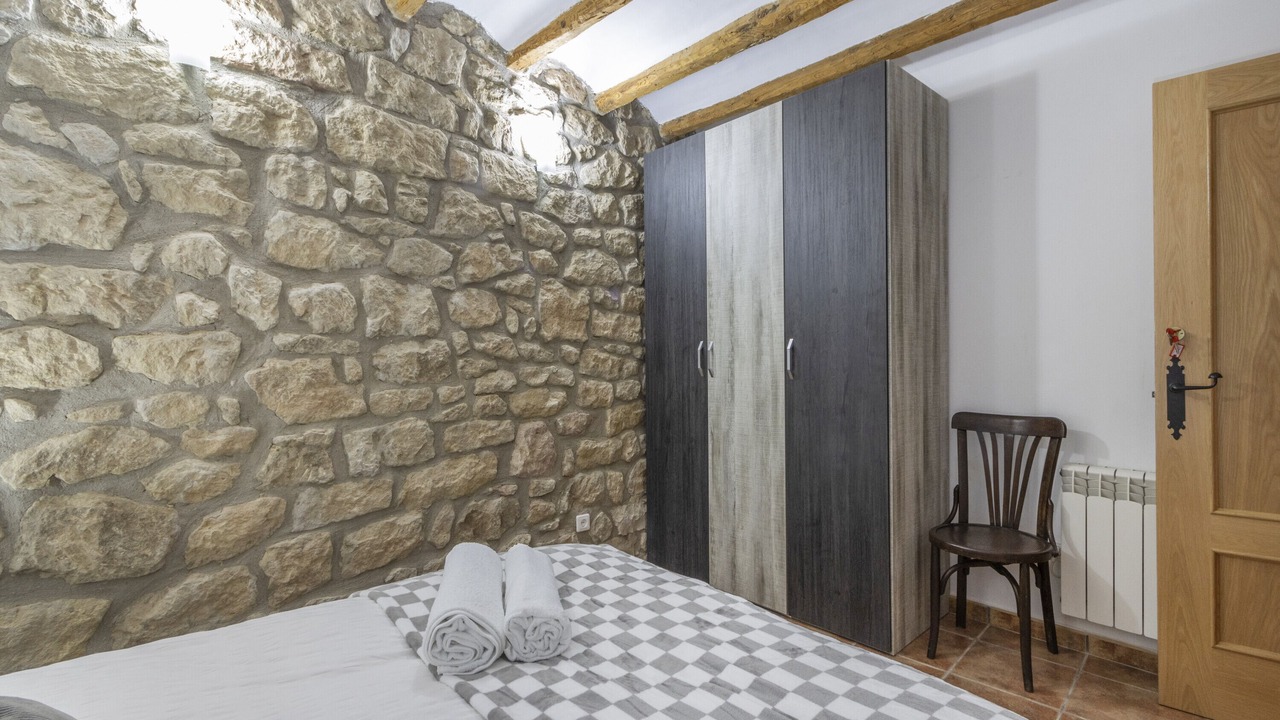 Photo of Bedroom in Maials