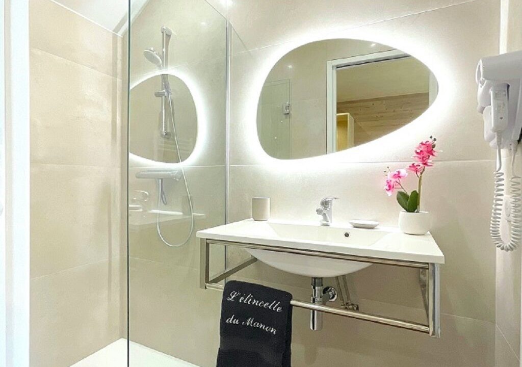 Photo of Bathroom in Septmoncel les Molunes