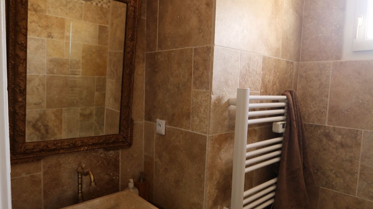 Photo of Bathroom in Saint-Saturnin-les-Avignon