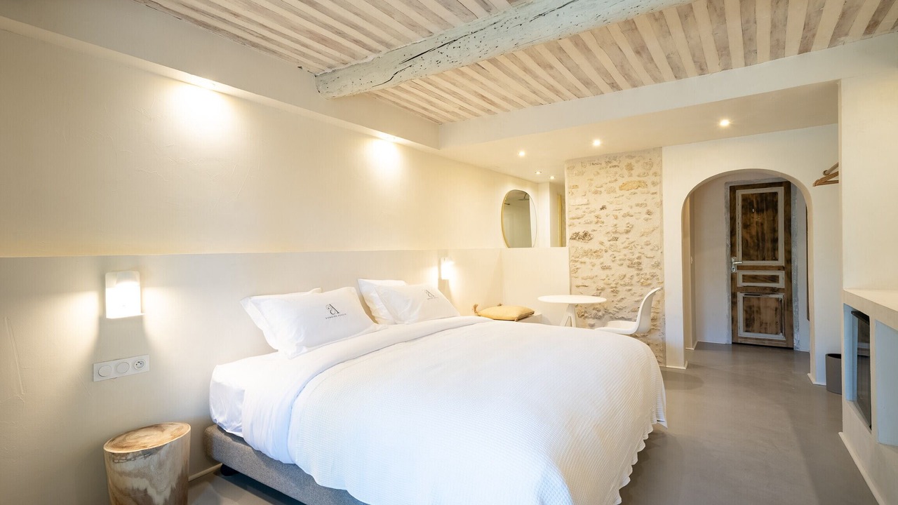 Photo of Bedroom in L'Isle-sur-la-Sorgue