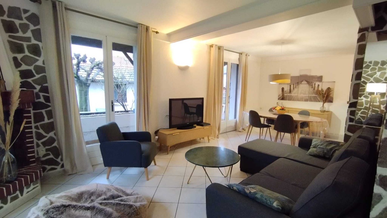 Photo of Livingroom in Irigny
