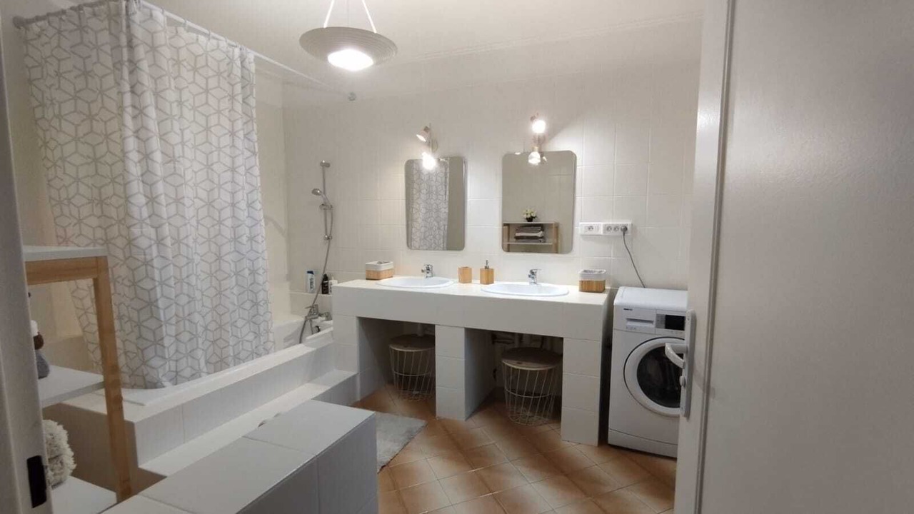 Photo of Bathroom in Irigny