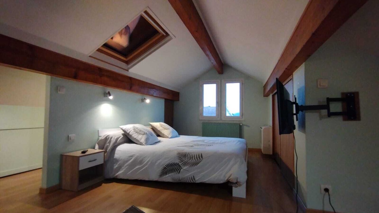 Photo of Bedroom in Irigny