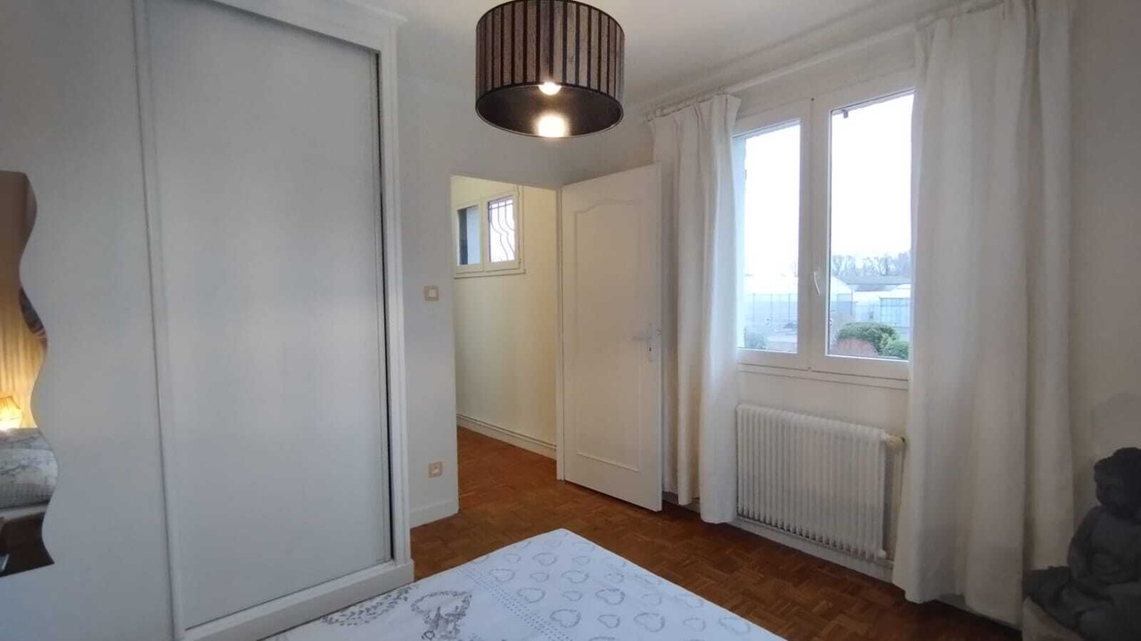 Photo of Bedroom in Irigny
