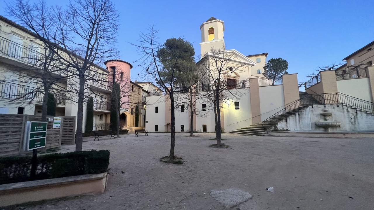 Photo of Outdoor in Pont Royal