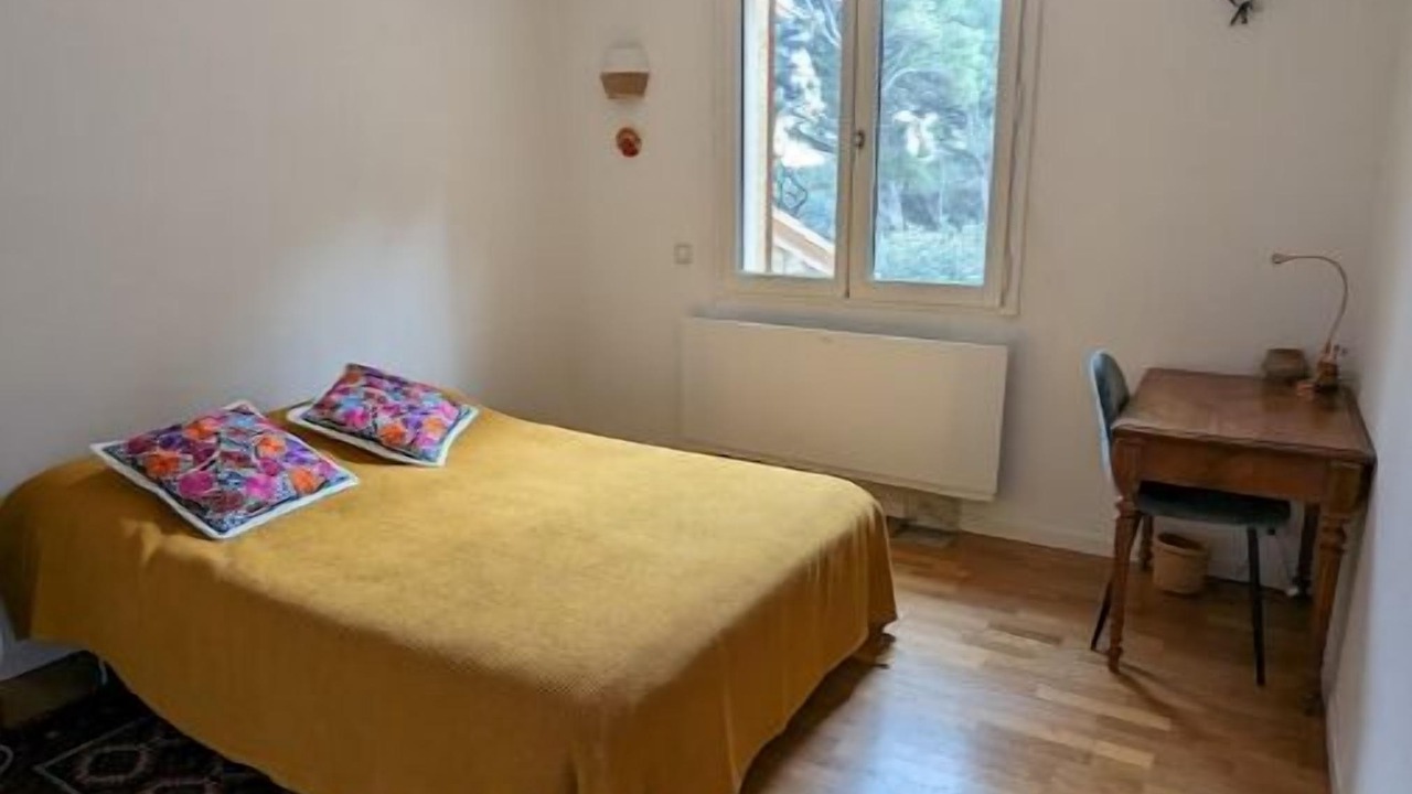Photo of Bedroom in Sorgues