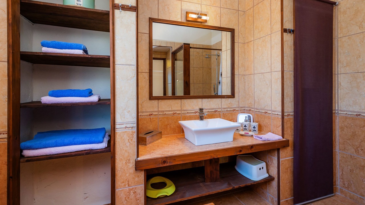 Photo of Bathroom in Montuiri