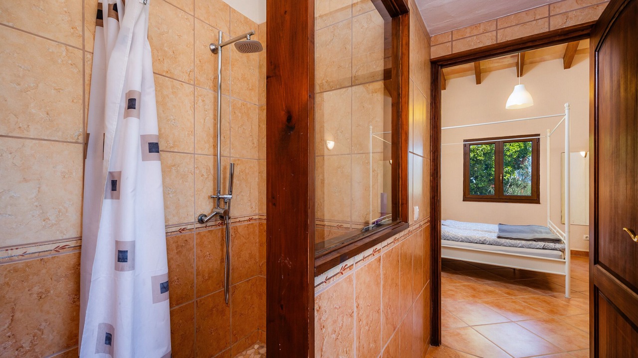 Photo of Bathroom in Montuiri