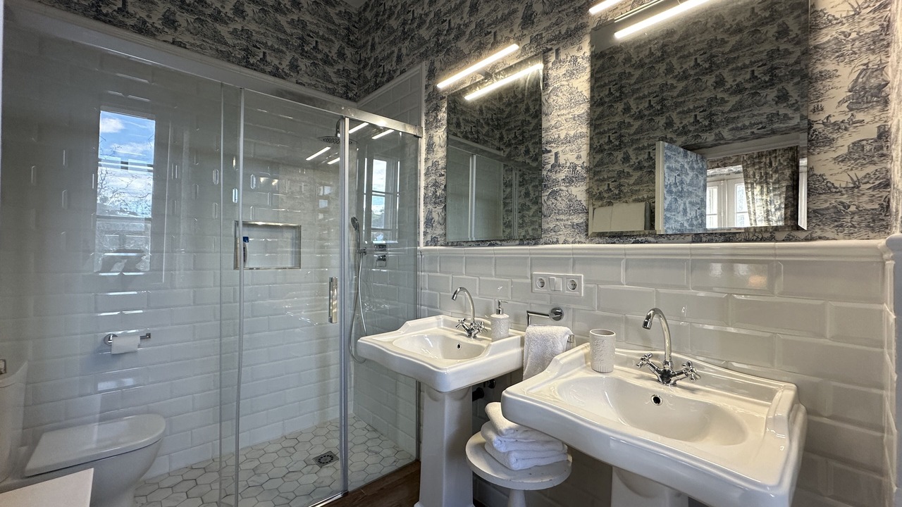 Photo of Bathroom in Comillas City Center