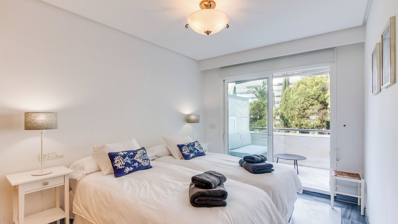 Photo of Bedroom in Golden Mile