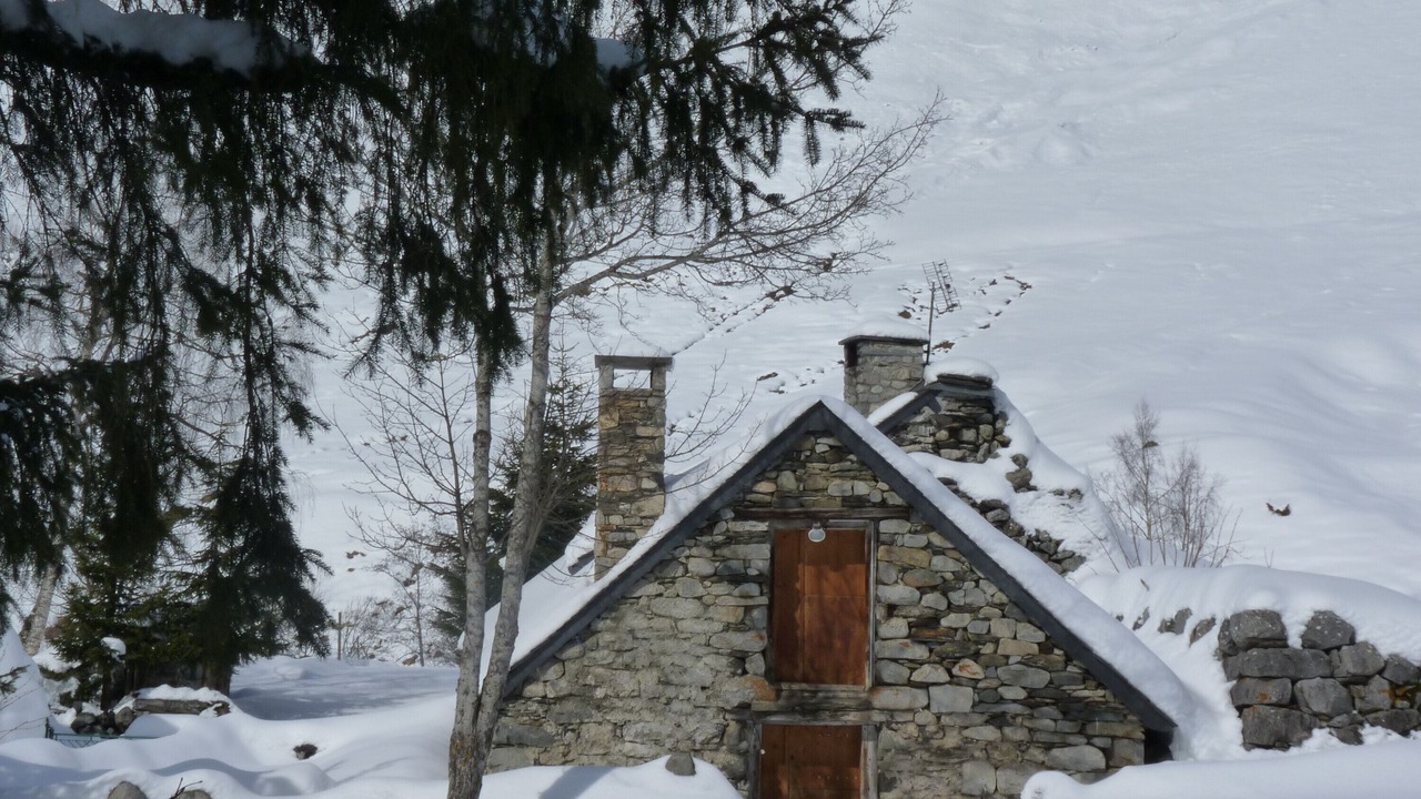 Photo of Outdoor in Sers