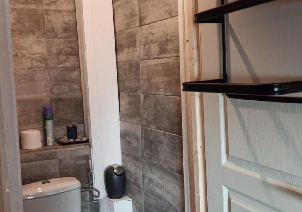 Photo of Bathroom in Vogue