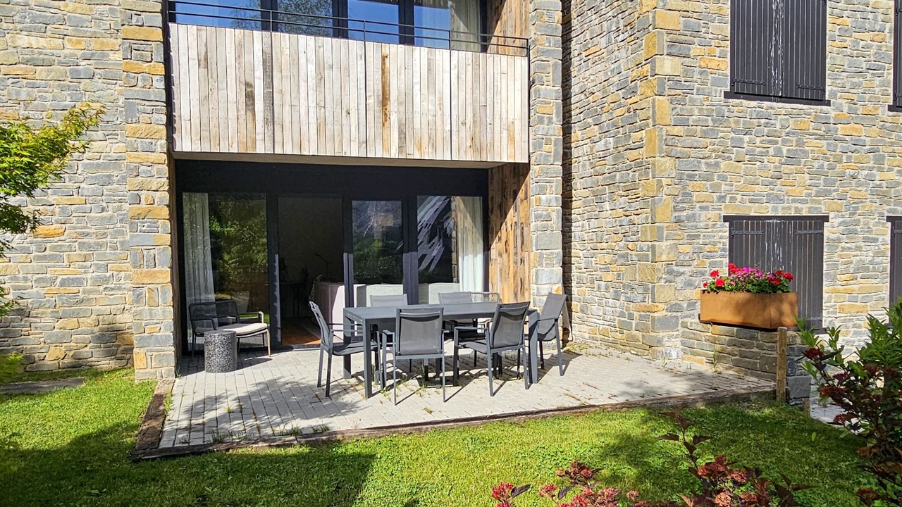 Photo of Outdoor in Arties
