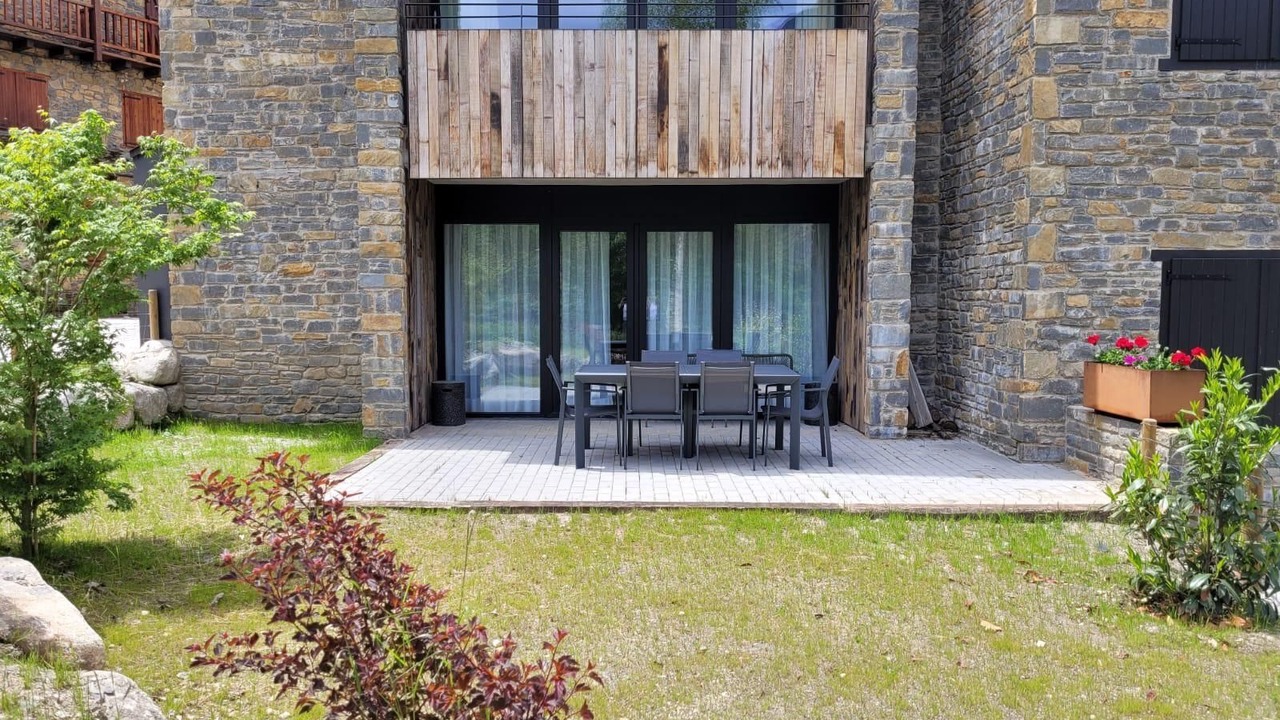 Photo of Outdoor in Arties