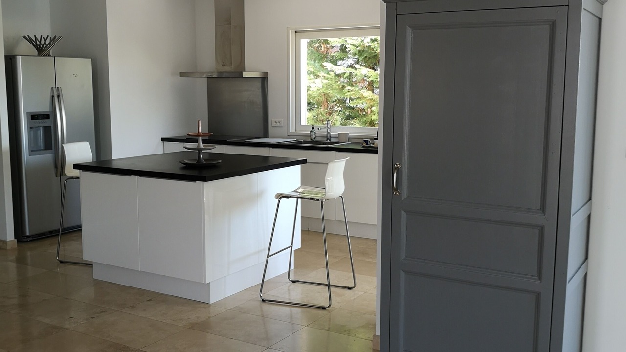 Photo of Kitchen in Ensues-la-Redonne