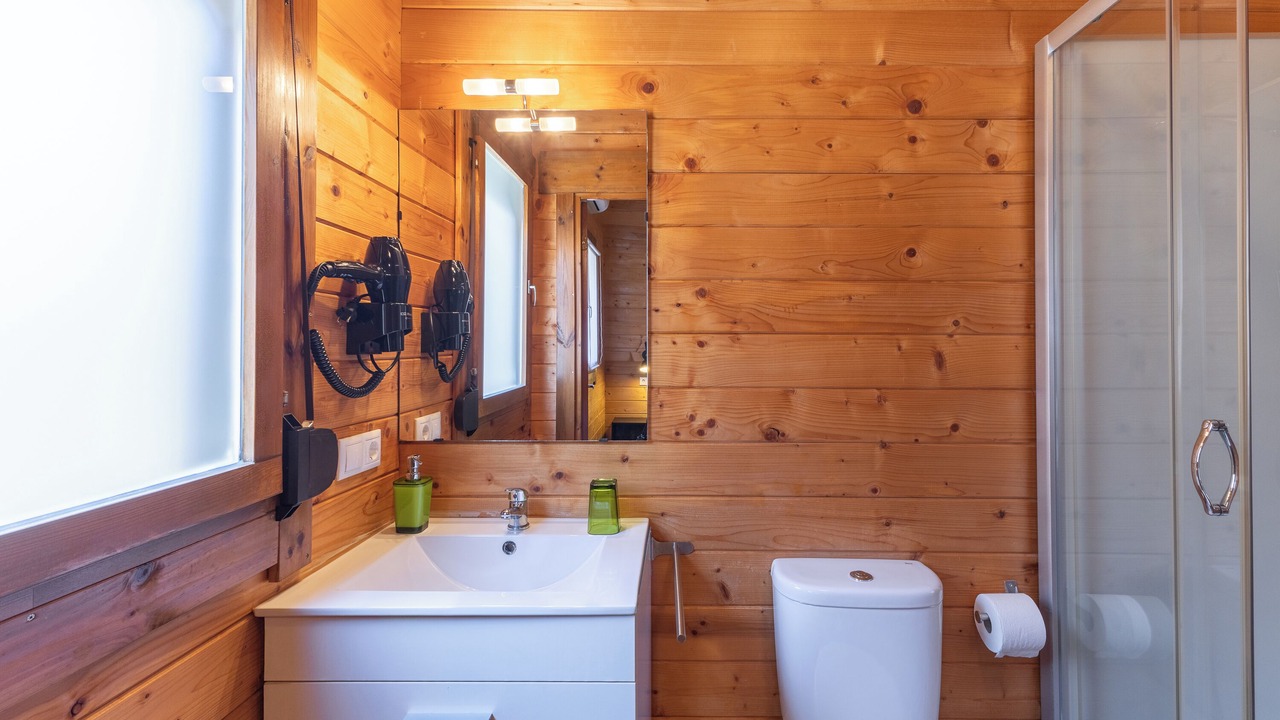 Photo of Bathroom in Cobisa