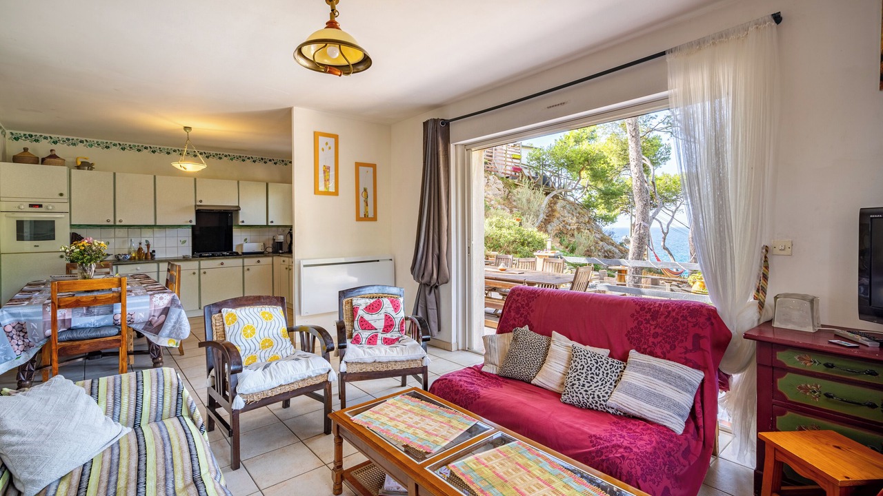 Photo of Livingroom in Ensues-la-Redonne