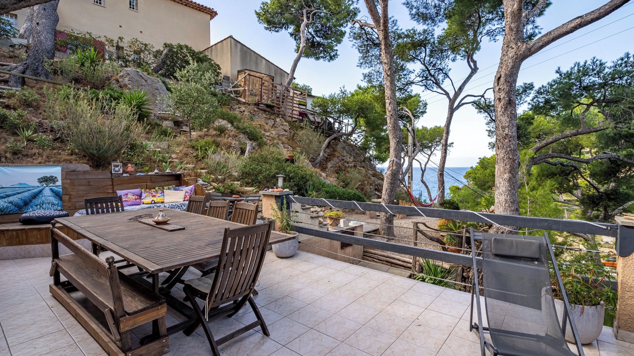 Photo of Outdoor in Ensues-la-Redonne