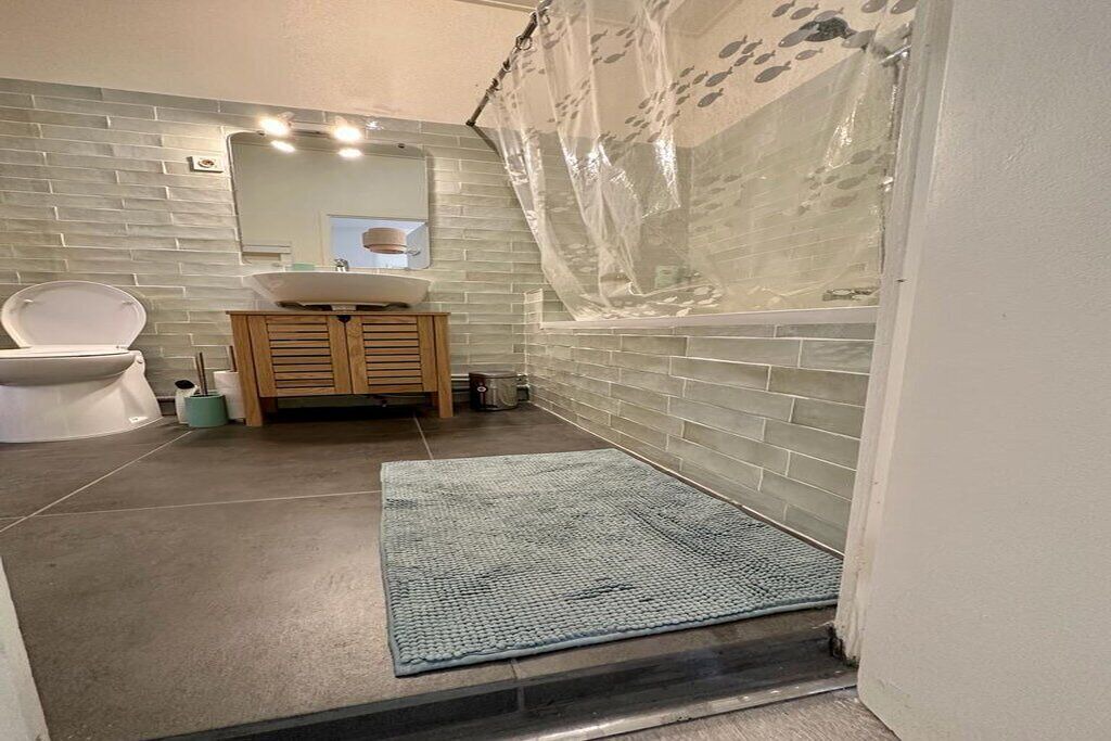 Photo of Bathroom in Lodi