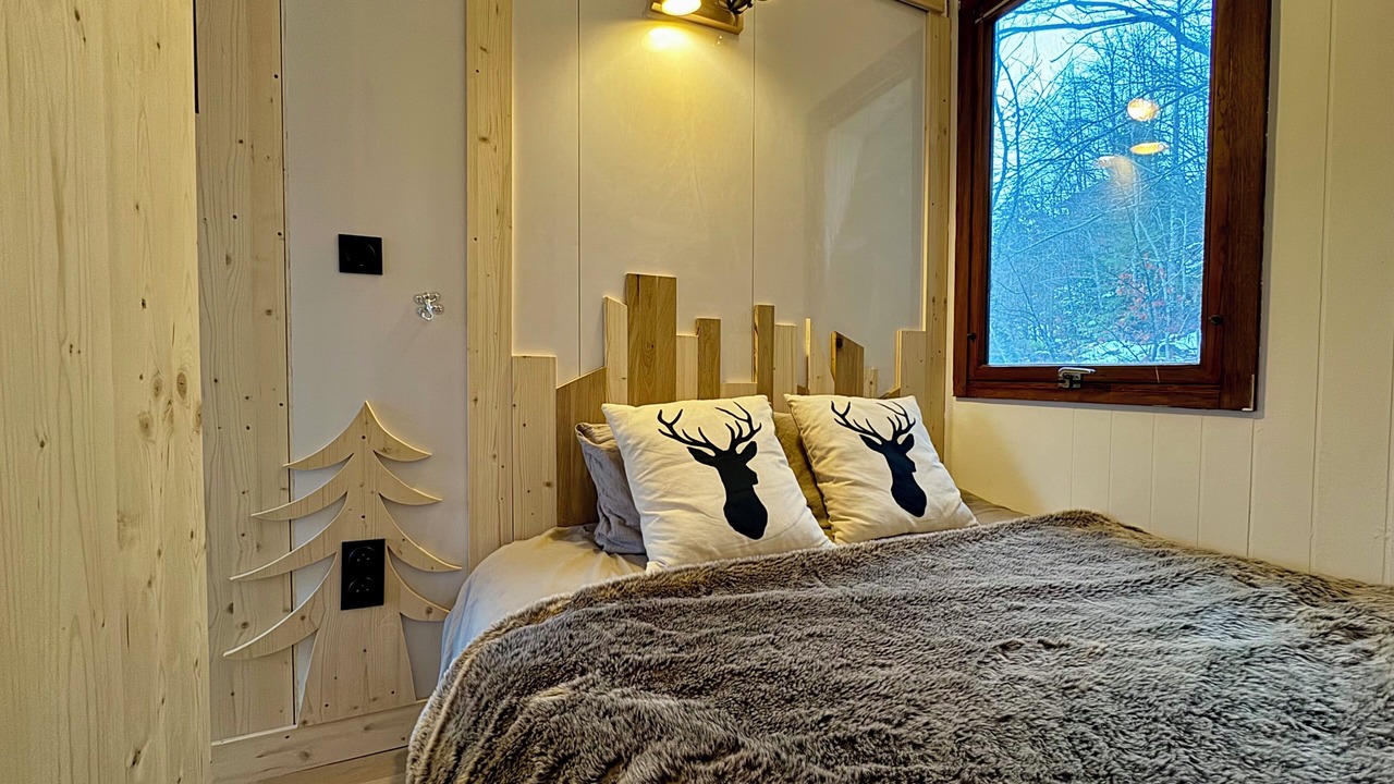 Photo of Bedroom in Premanon