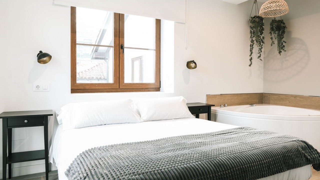 Photo of Bedroom in Villaverde de Pontones