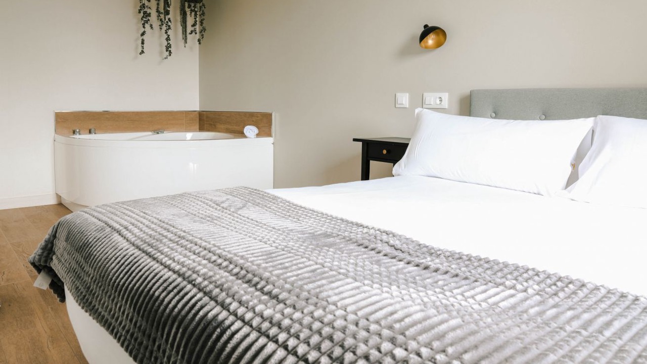 Photo of Bedroom in Villaverde de Pontones