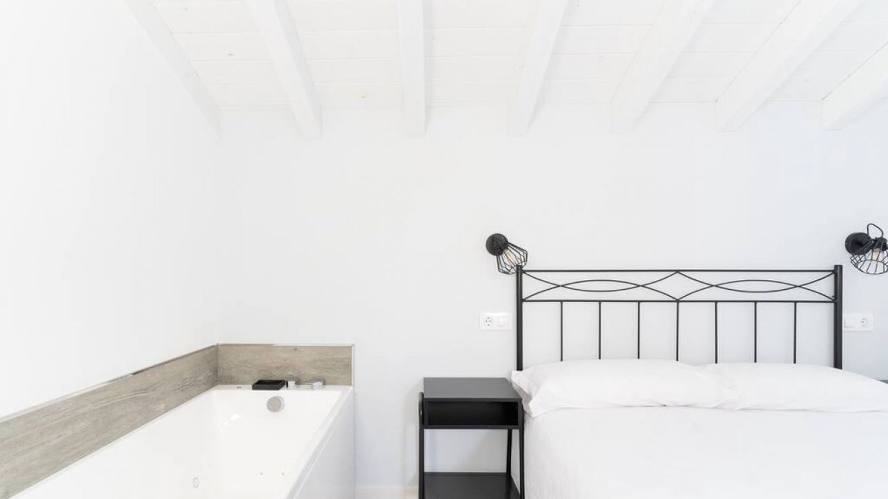 Photo of Bedroom in Villaverde de Pontones