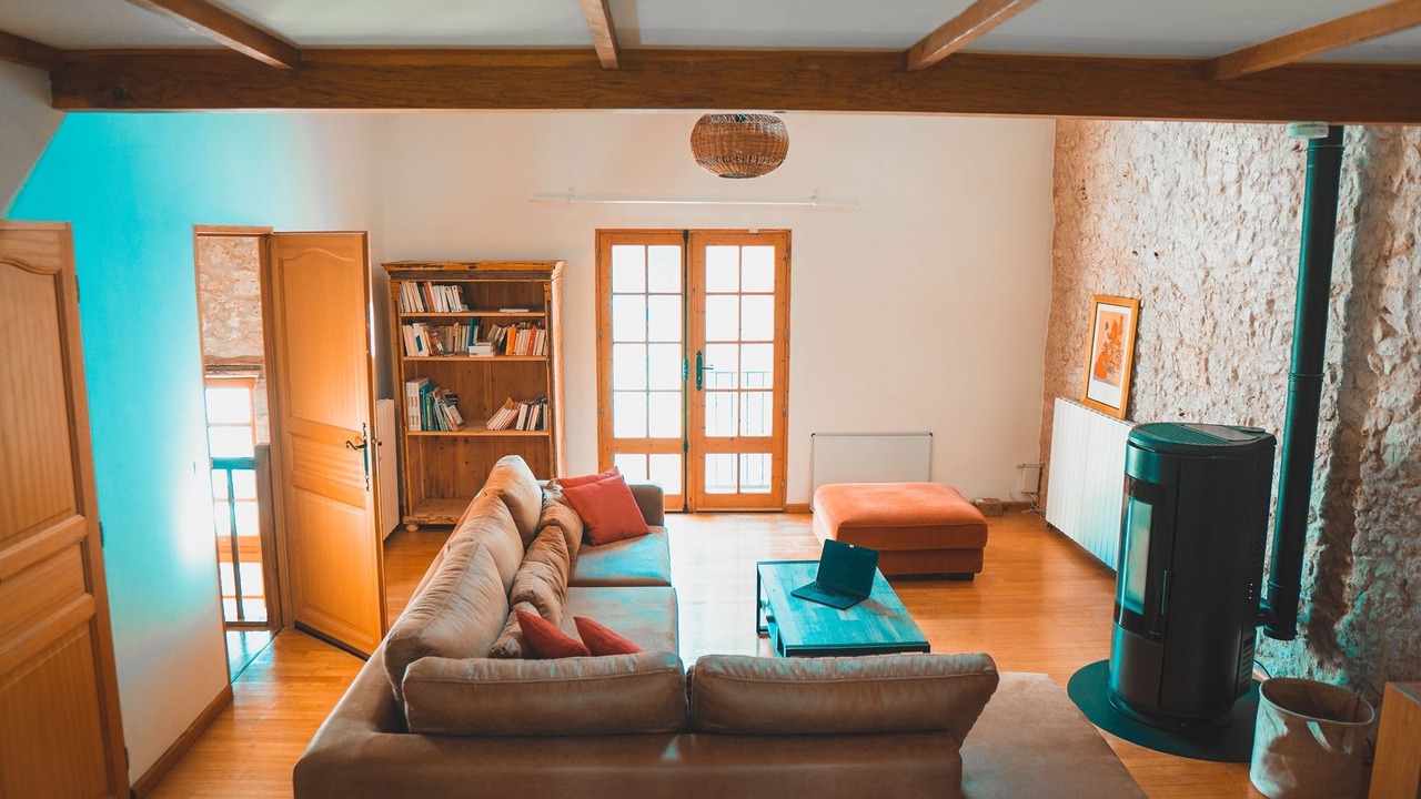 Photo of Livingroom in L'Isle-Bouzon