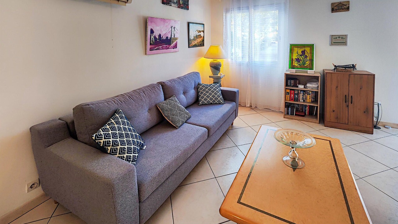Photo of Bedroom in Nebian