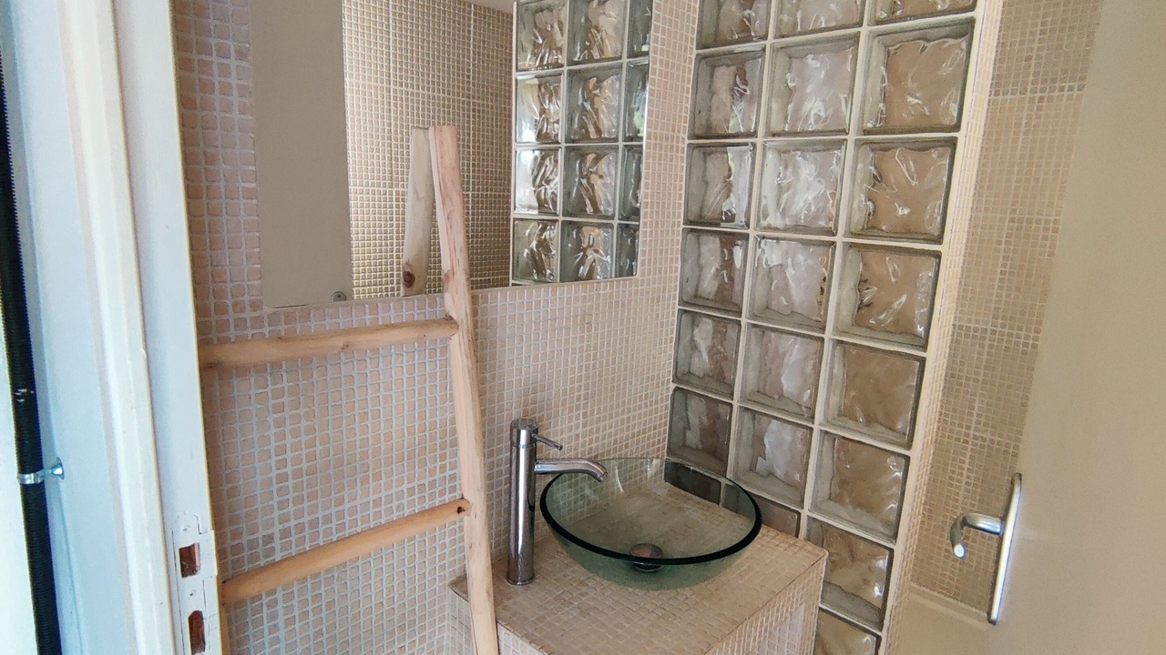 Photo of Bathroom in Boisset-et-Gaujac