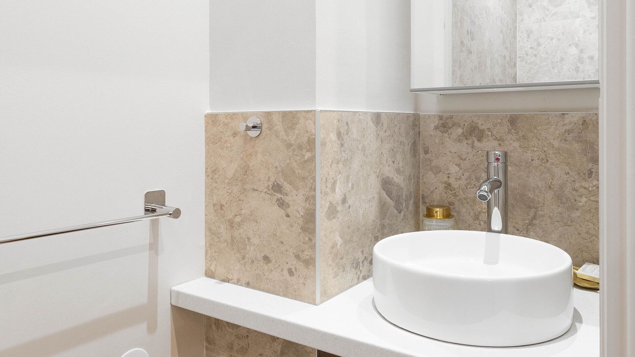 Photo of Bathroom in Genas