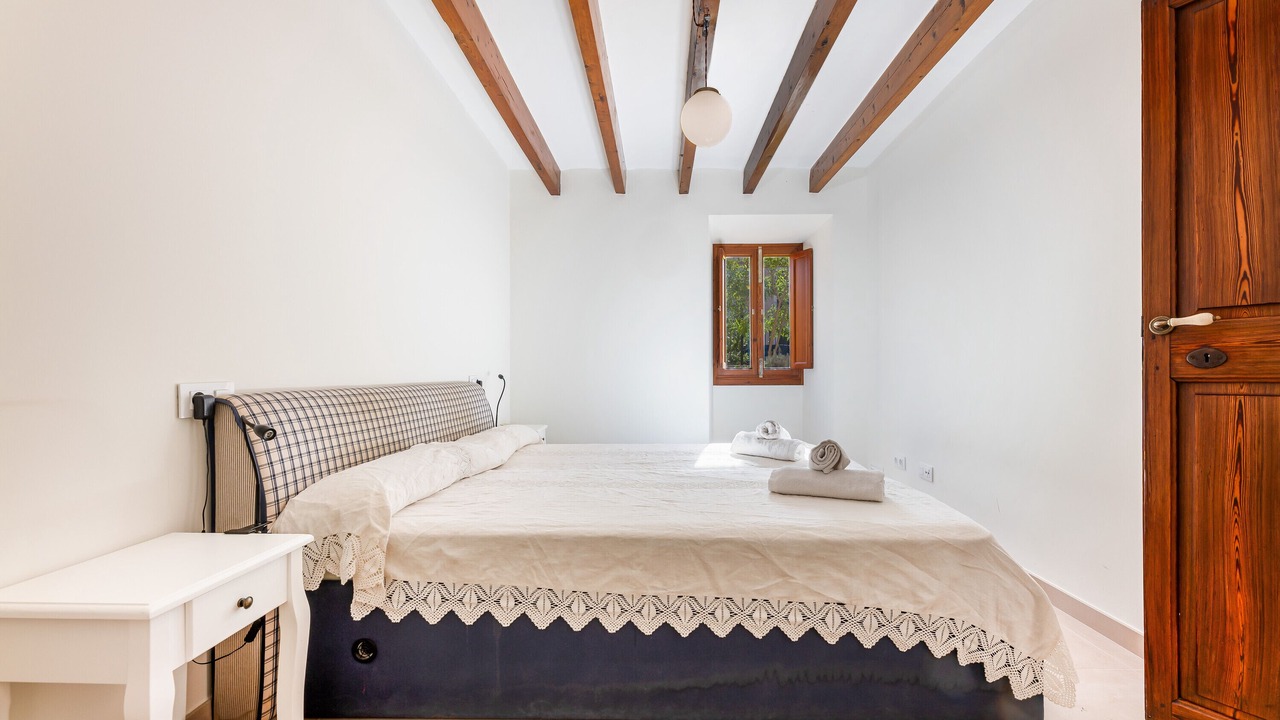 Photo of Bedroom in Portol