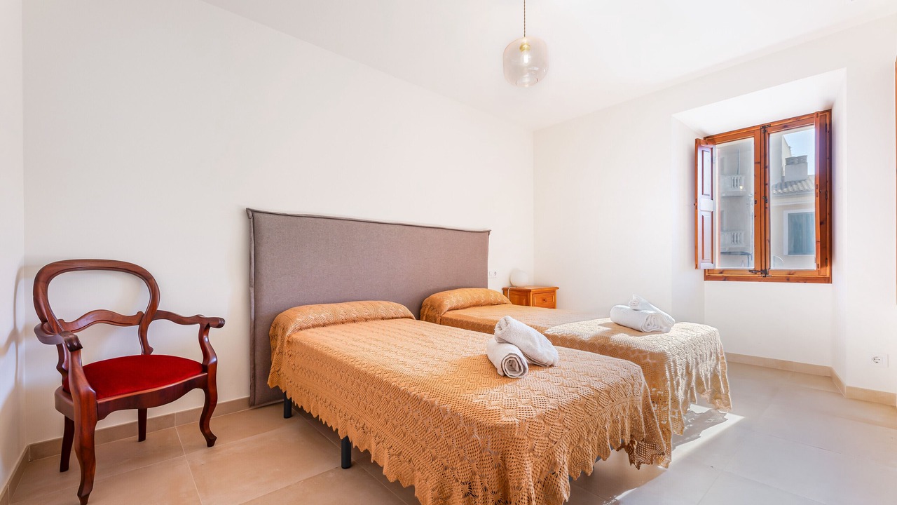 Photo of Bedroom in Portol