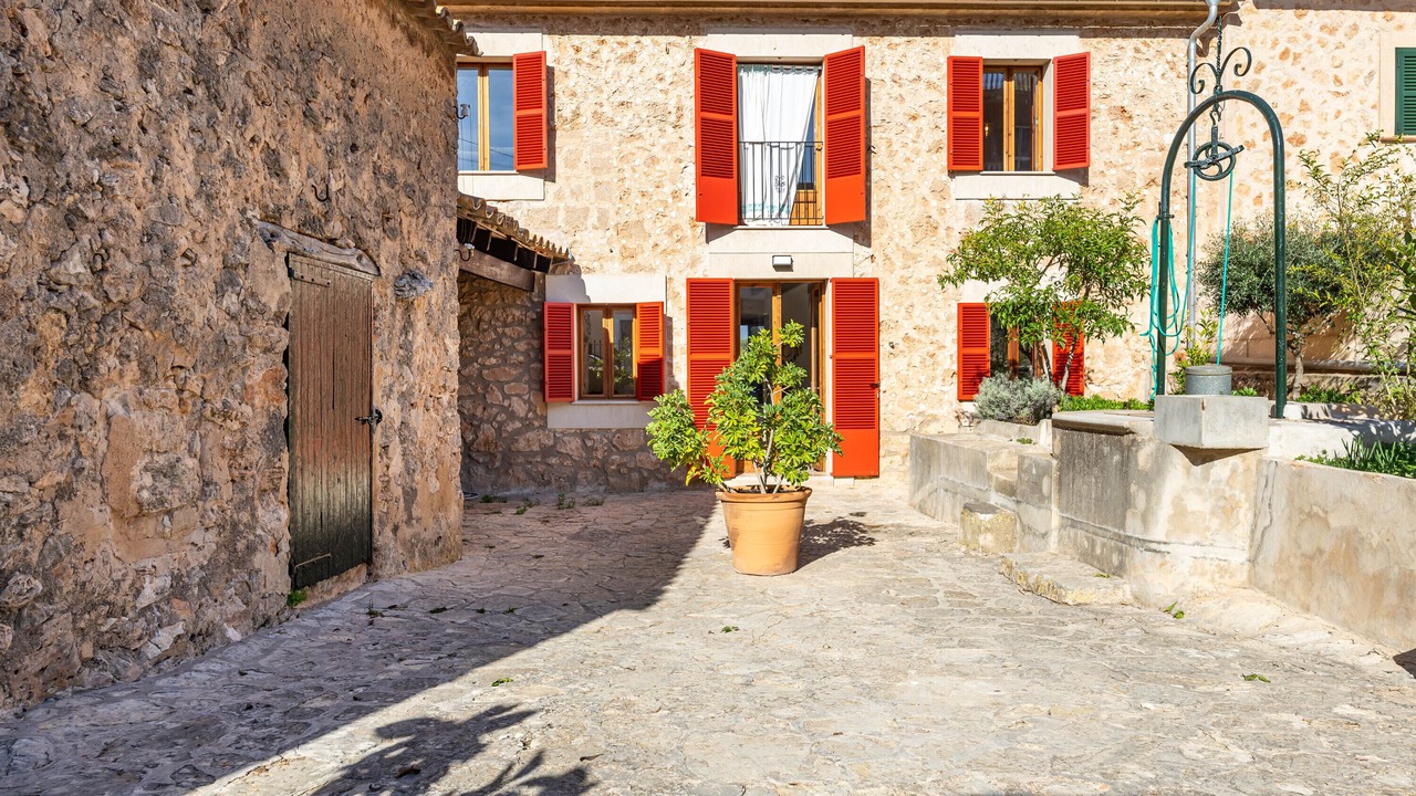 Photo of Outdoor in Portol