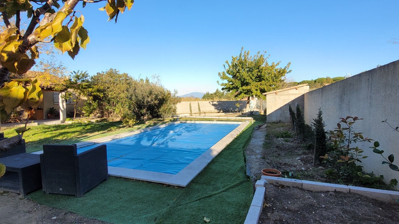 Photo of Outdoor in Chateauneuf-de-Gadagne